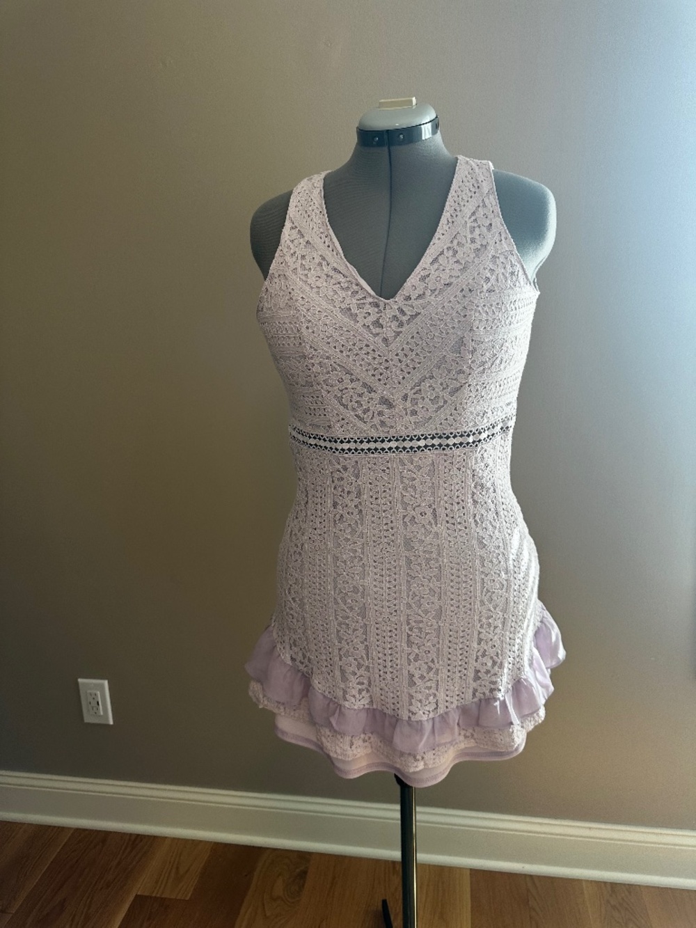 Beautiful Lulu Lace Dress (M)